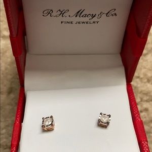 Rose Gold 1/5CTTW 14k Diamond Studs
